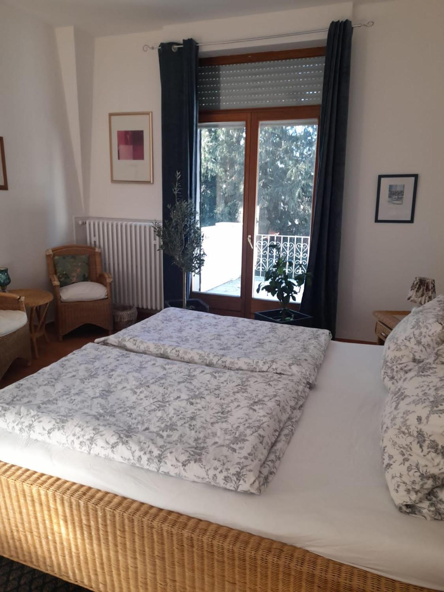 Kurpension Parkfrieden Bad Pyrmont Dış mekan fotoğraf